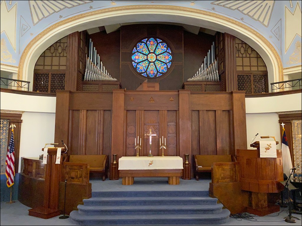 A picture of the chancel area in the sanctuary.